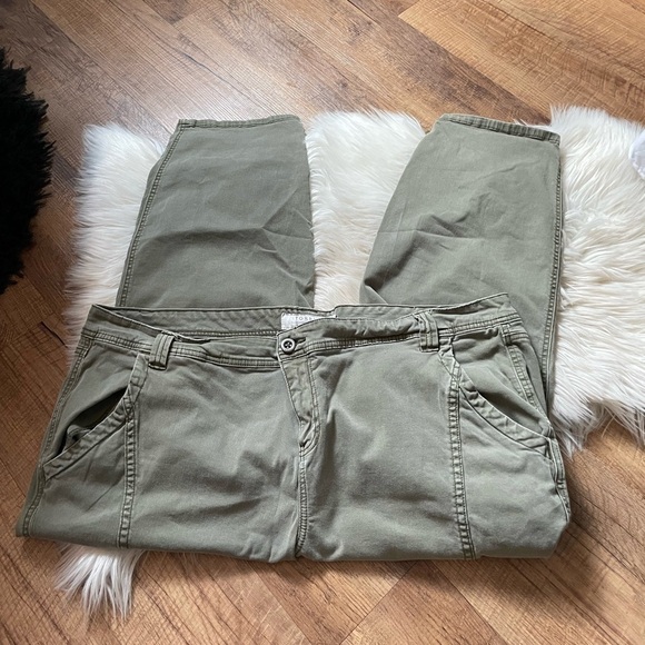 TORRID Green Military Jeans - Picture 2 of 4